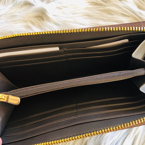 NWT Coach Signature Cherry zip around wallet - Picture 5 of 6